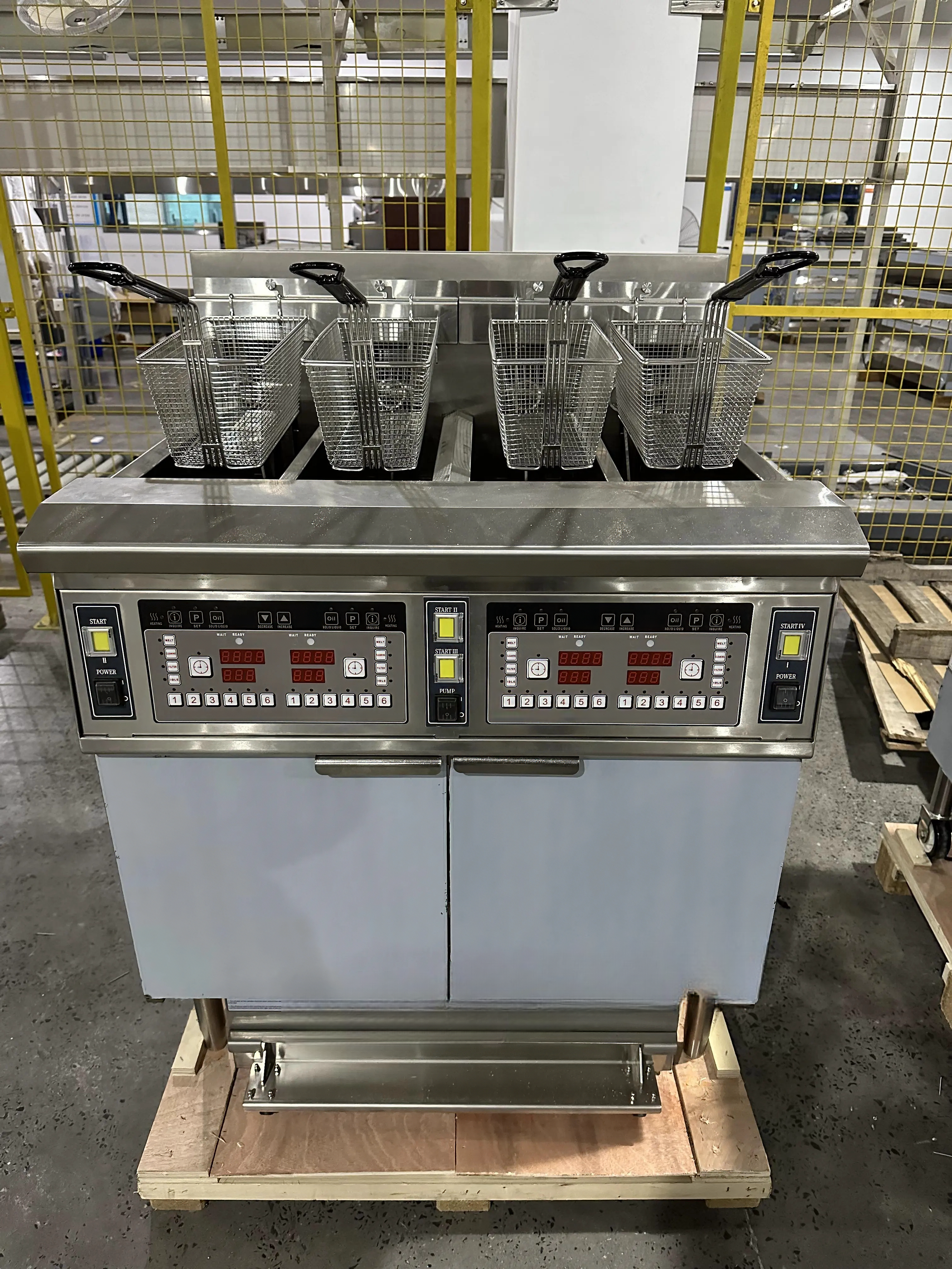 Auto Lift 4-Tank Split Pot Electric Deep Fryers OFE-H413