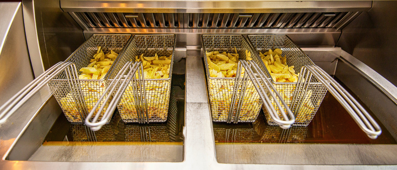 Tenshine high-capacity commercial double tank open fryer with 4 baskets cooking crispy french fries for restaurants